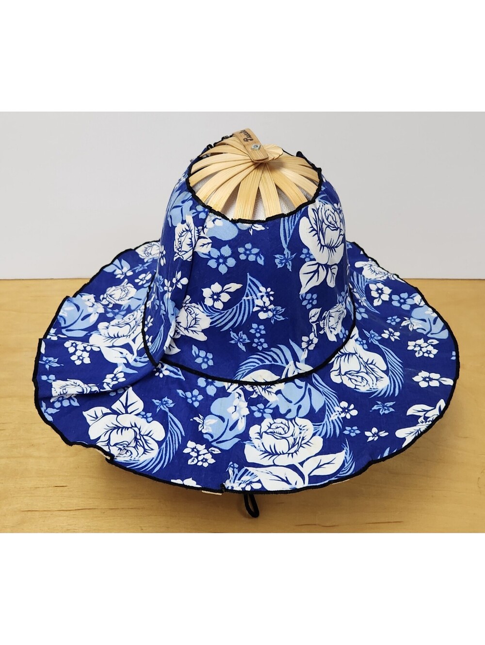 Vintage Puerto Rico Convertible Folding Bamboo Fan Sun Hat Hawaiian Floral Blue